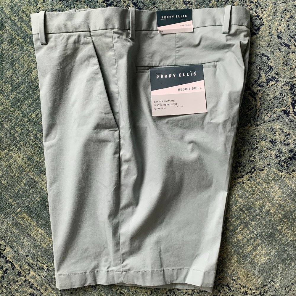 Perry Ellis Mens Shorts; Pale Blue/Gray; Size 36;